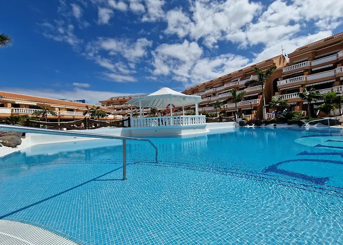 Apartment Exclusive Penthouse Playa Vistas 5 Close To Sea And Beach, Aircondition For A Fee, Wifi, Terrace, Heated Pool Playa de las Americas (Tenerife)