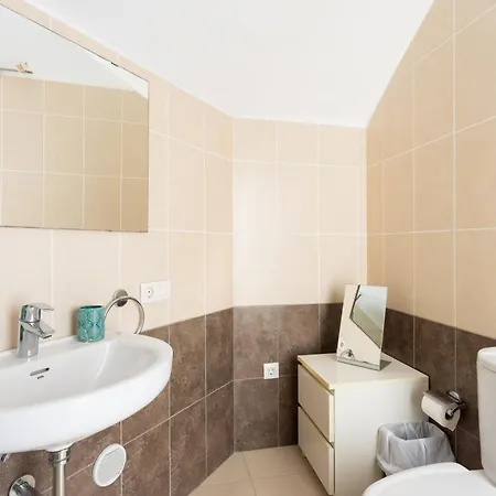Apartman Exclusive Penthouse Playa Vistas 5 Close To Sea And Beach, Aircondition For A Fee, Wifi, Terrace, Heated Pool