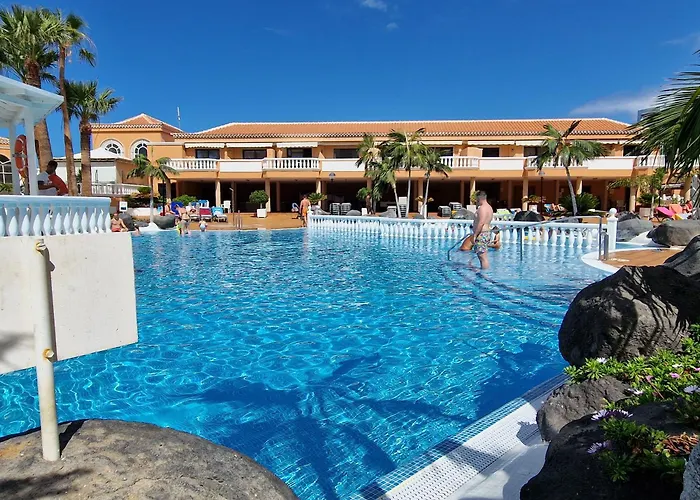 Exclusive Penthouse Playa Vistas 5 Close To Sea And Beach, Aircondition For A Fee, Wifi, Terrace, Heated Pool プラヤ・デ・ラス・アメリカス